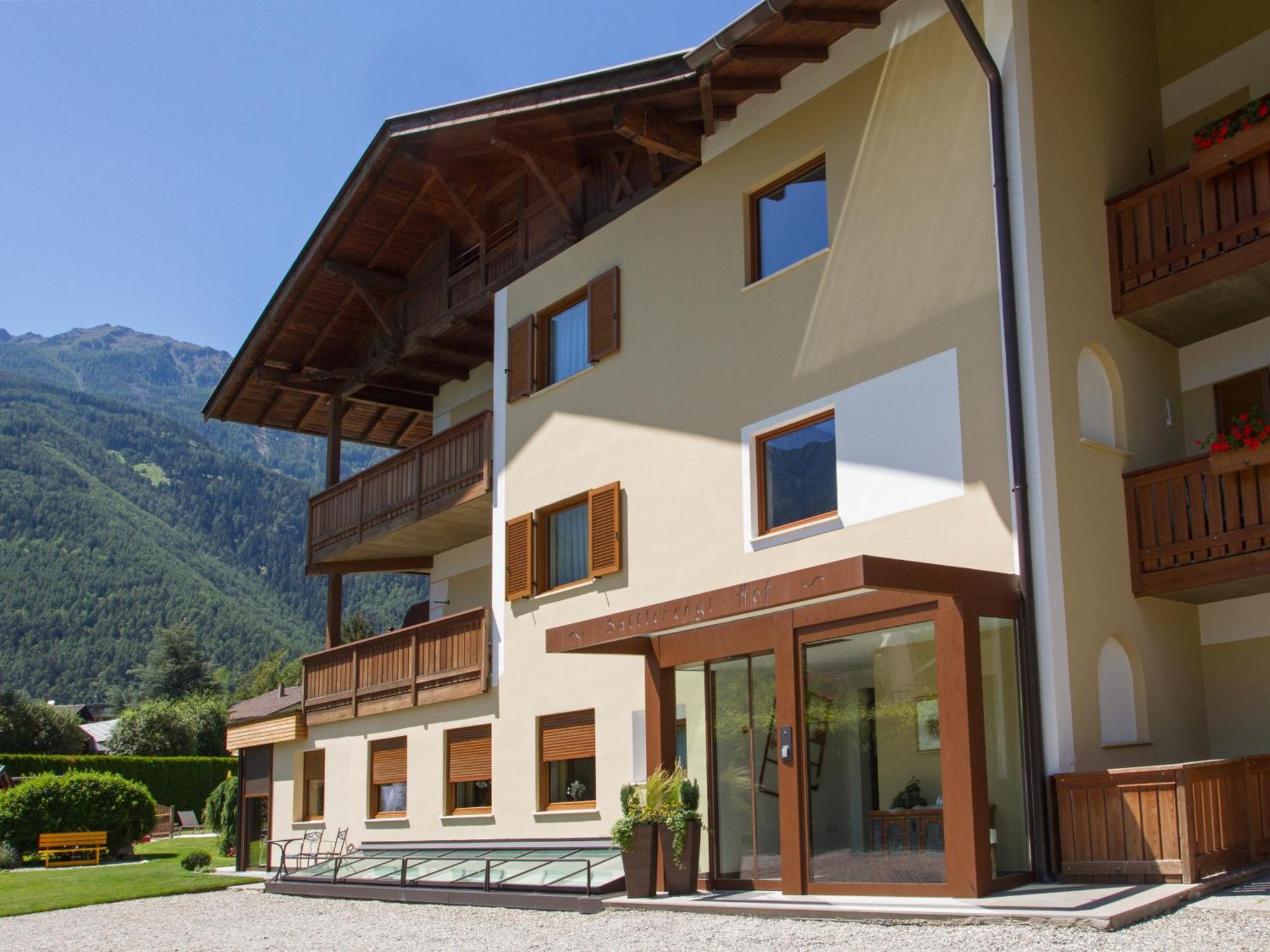 Pension Sattlerenglhof Laces Bagian luar foto